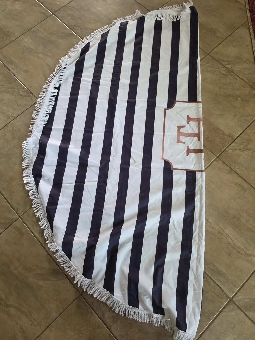 Hotelier Turndown Striped Round Fringed Beach Towel Blanket & Carry Pouch NWOT
